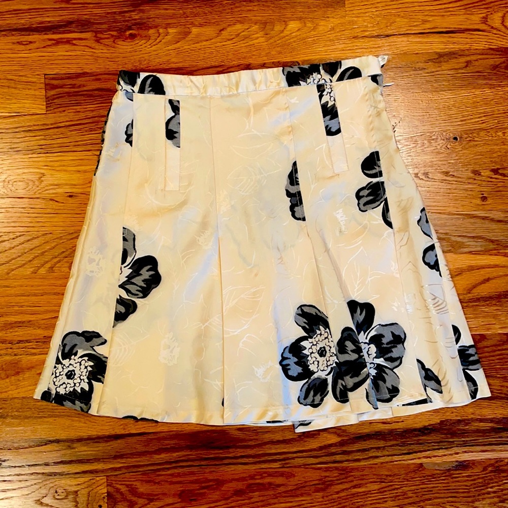 Armani pleated skirt